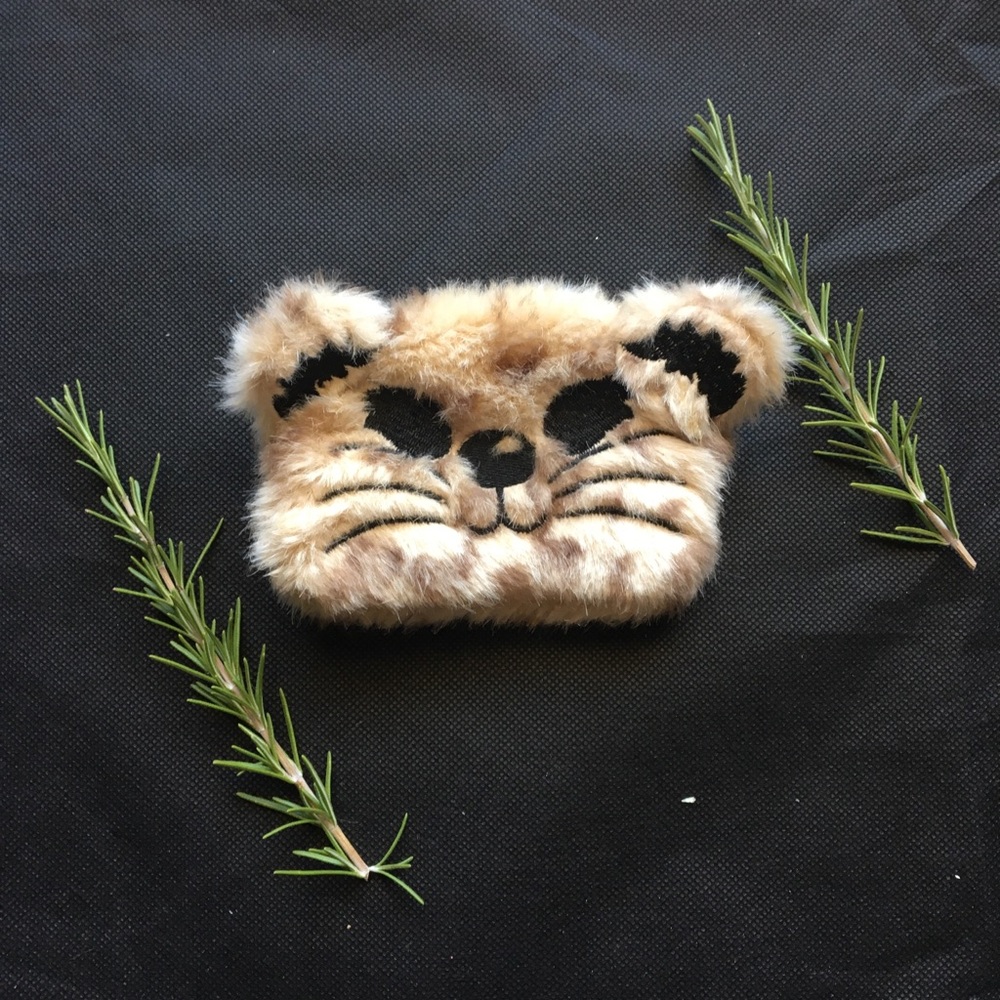 Clair’s animal purse